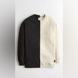 Hollister Social Tourist Two-Tone Black and Cream crew neck